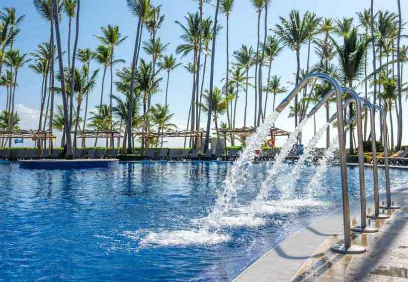 Barcelo-Bavaro-Beach-5_11.jpg